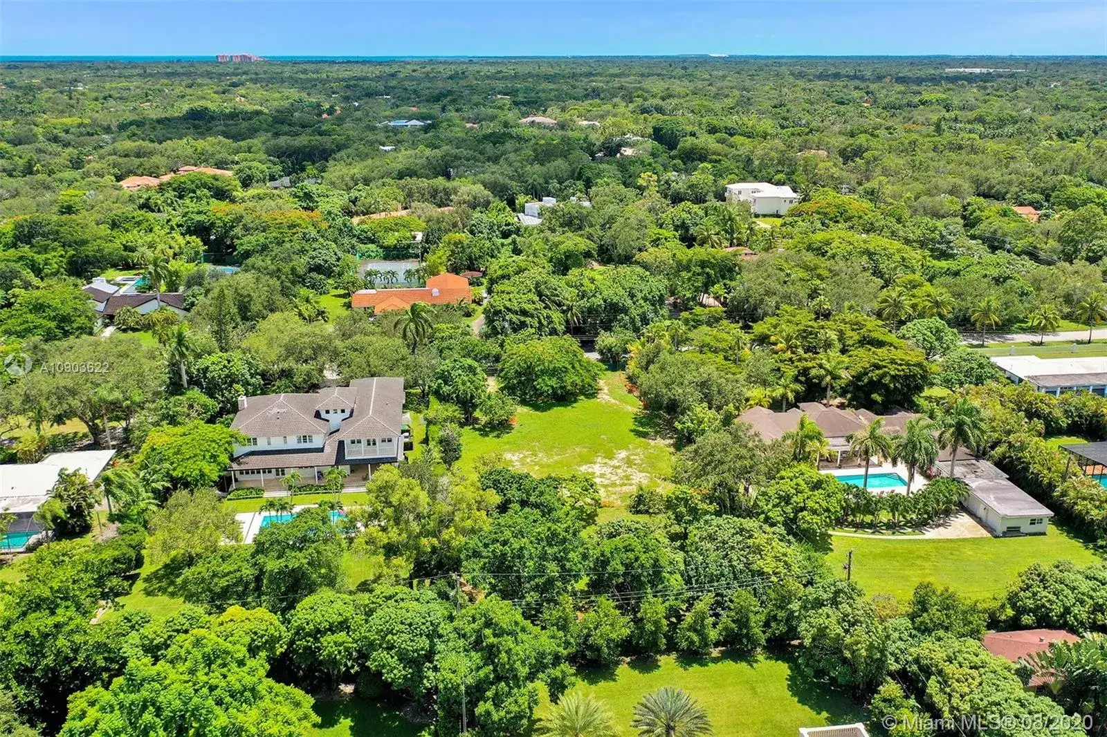 6575 SW 96th St, Pinecrest FL 33156 photo 2