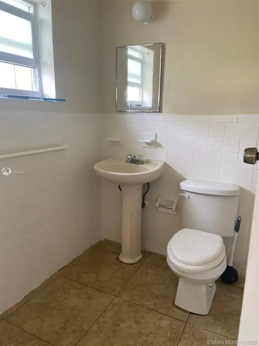 977 Miner Rd, Lake Worth FL 33462 photo 3