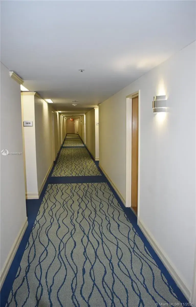 7601 E Treasure Dr # 1903, North Bay Village FL 33141