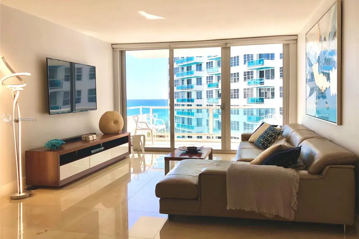 5151 Collins Ave # 825, Miami Beach FL 33140