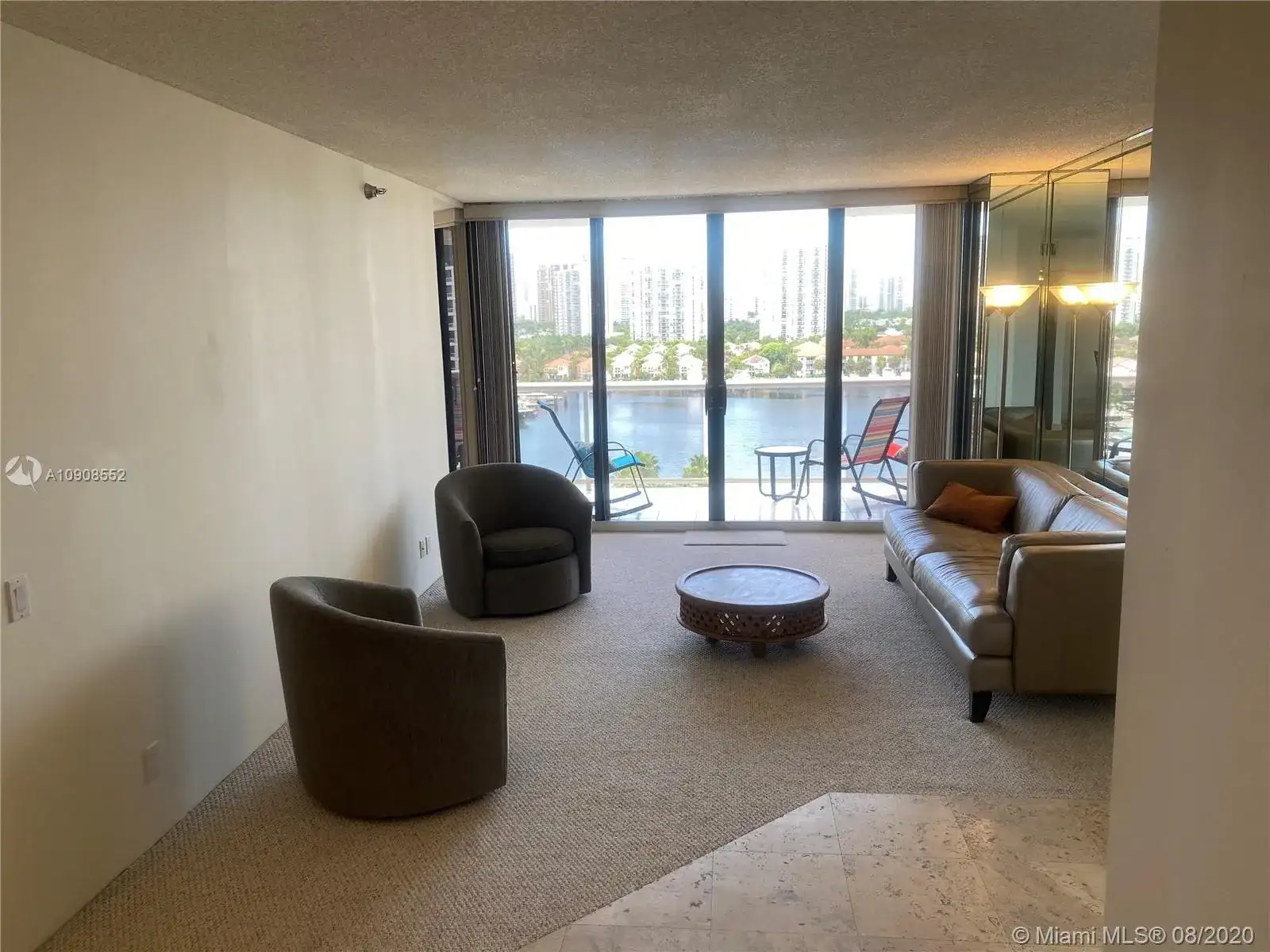 3640 Yacht Club Dr # 1009, Aventura FL 33180 photo 4