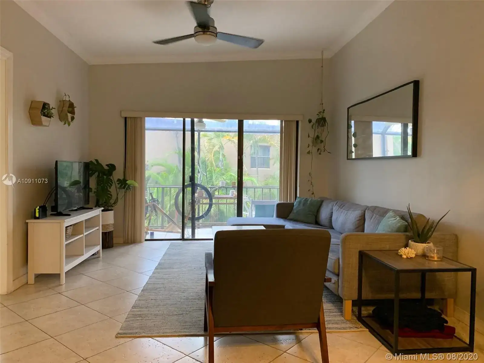 301 N Pine Island Rd # 215, Plantation FL 33324 photo 5