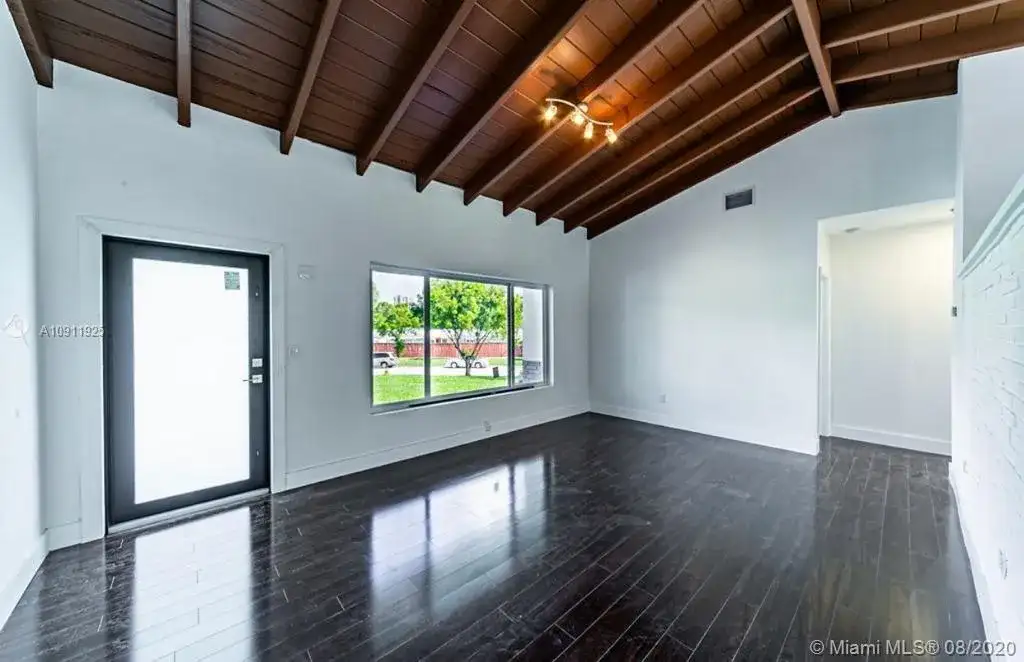 2190 NE 169th St, North Miami Beach FL 33162 photo 3
