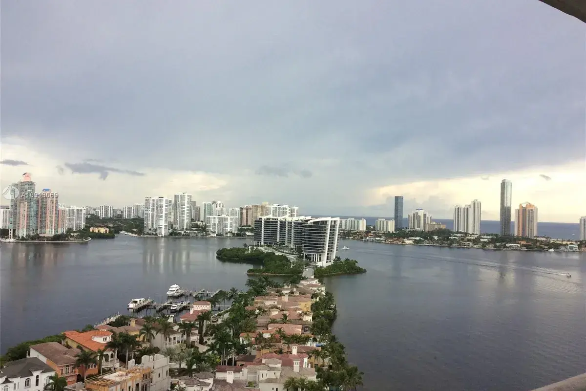 3000 Island Blvd # 2404, Aventura FL 33160