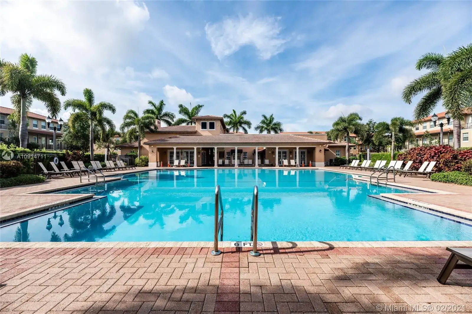 484 SW 147th Ave # 4617, Pembroke Pines FL 33027 photo 2