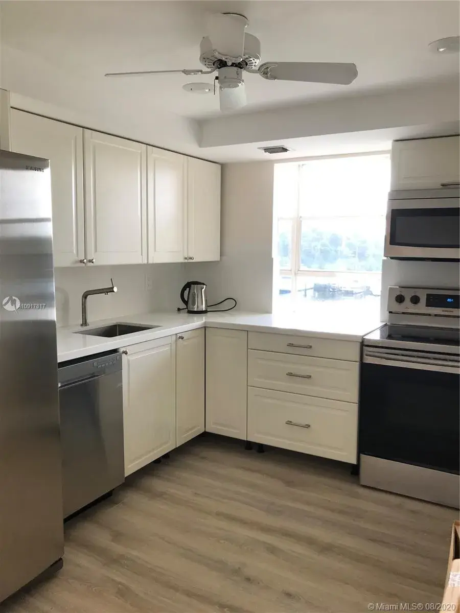 601 Three Islands Blvd # 306, Hallandale Beach FL 33009