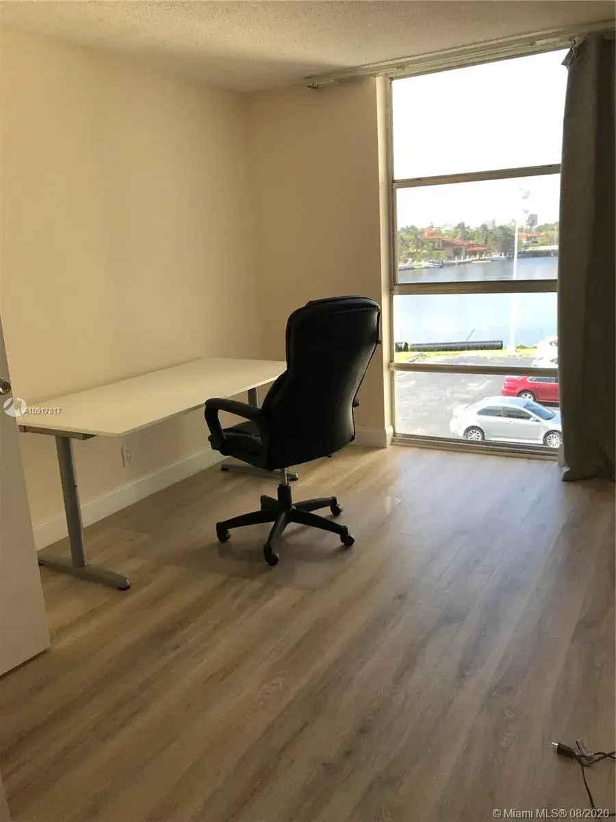 601 Three Islands Blvd # 306, Hallandale Beach FL 33009