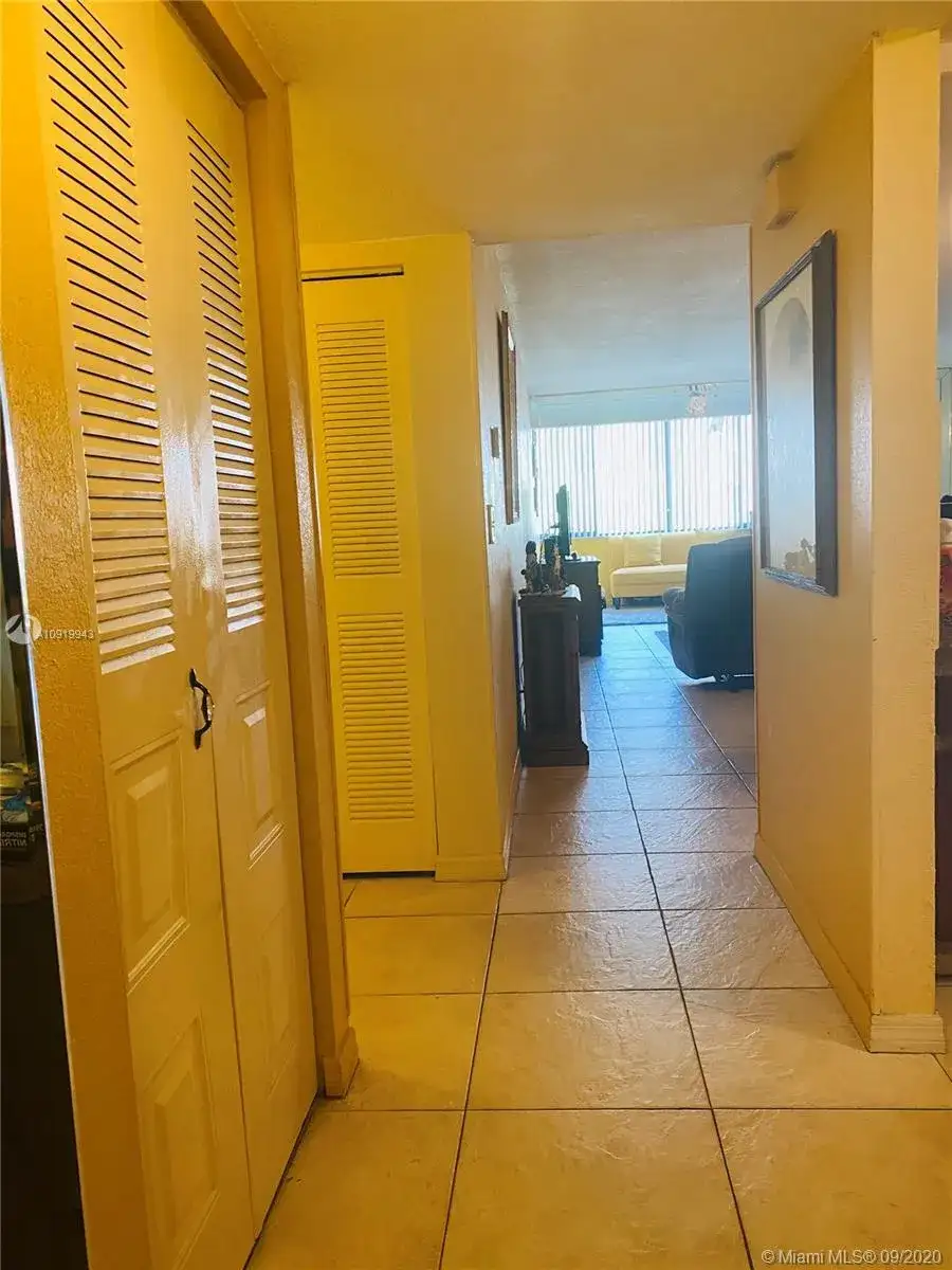 8010 Hampton Blvd # 211, North Lauderdale FL 33068 photo 2