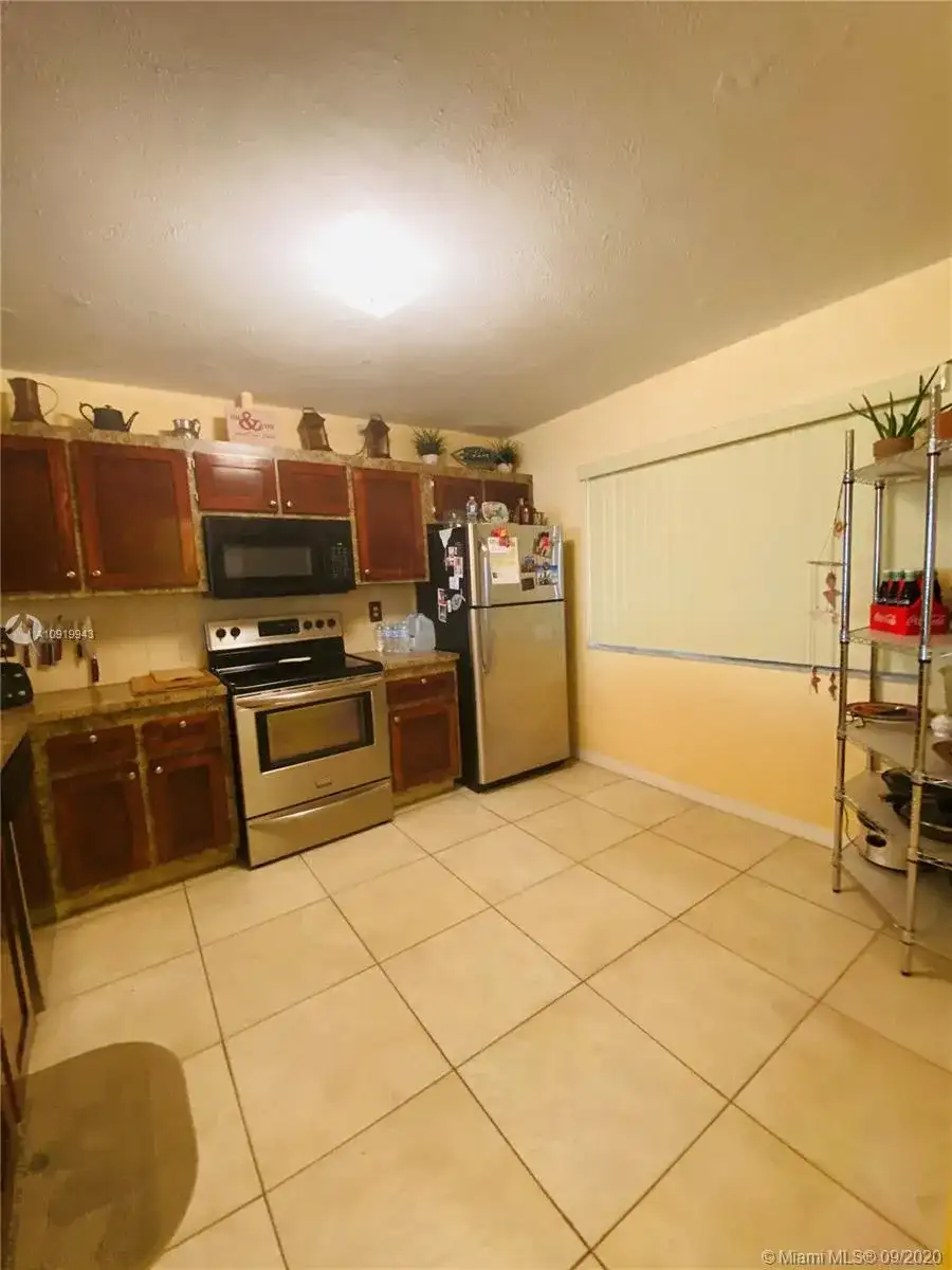 8010 Hampton Blvd # 211, North Lauderdale FL 33068 photo 4