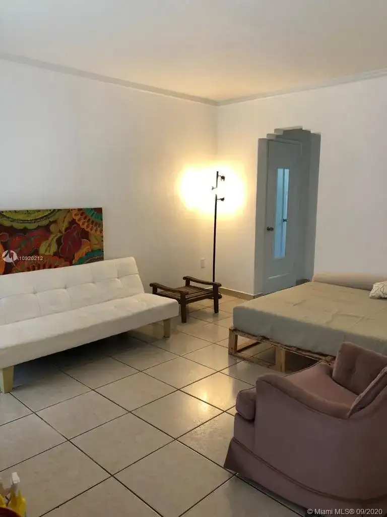 7445 Harding Ave # 112, Miami Beach FL 33141 photo 4