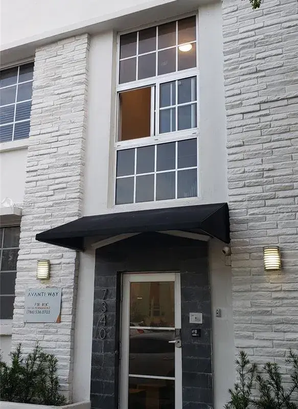 7340 Harding Ave # 8, Miami Beach FL 33141