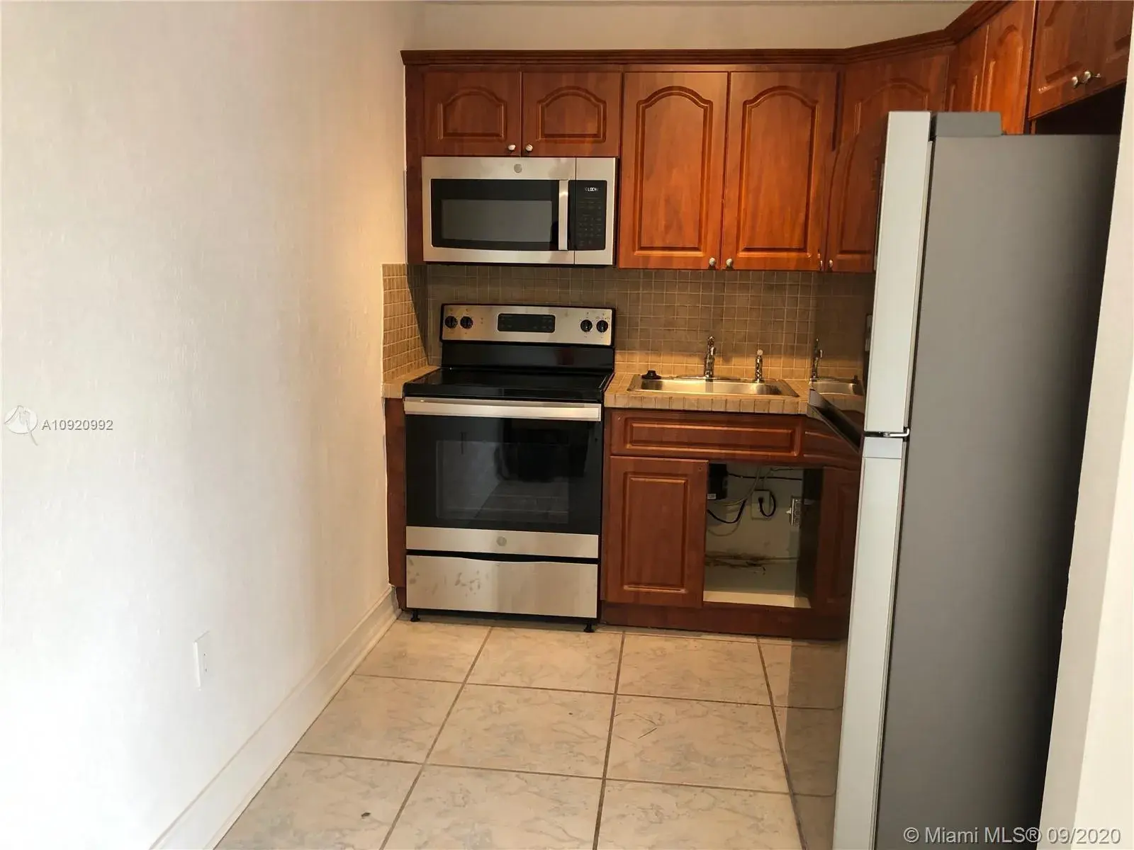 444 SW 4th St # 404, Miami FL 33130