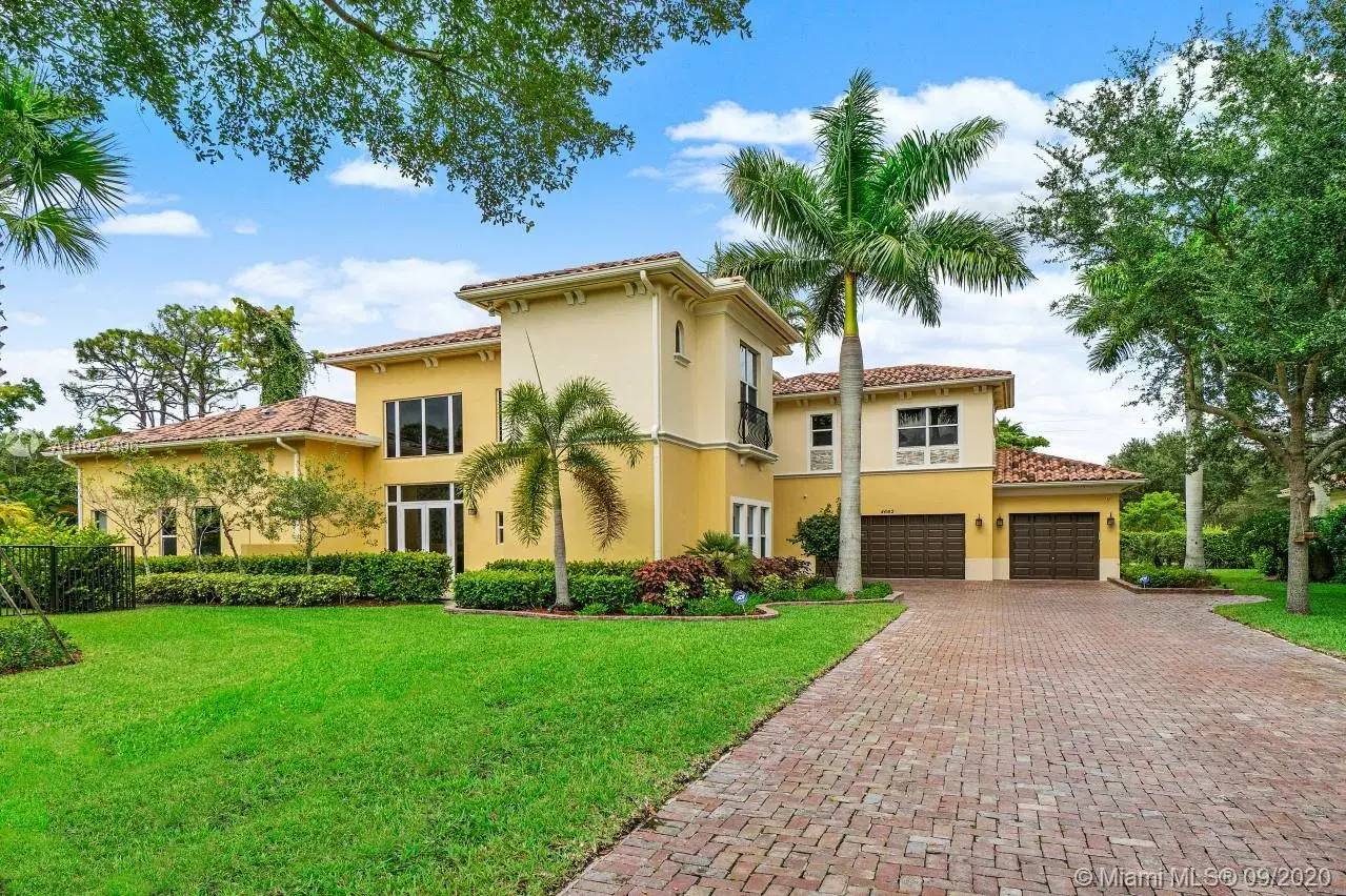 4662 Saxon Rd, Coconut Creek FL 33073