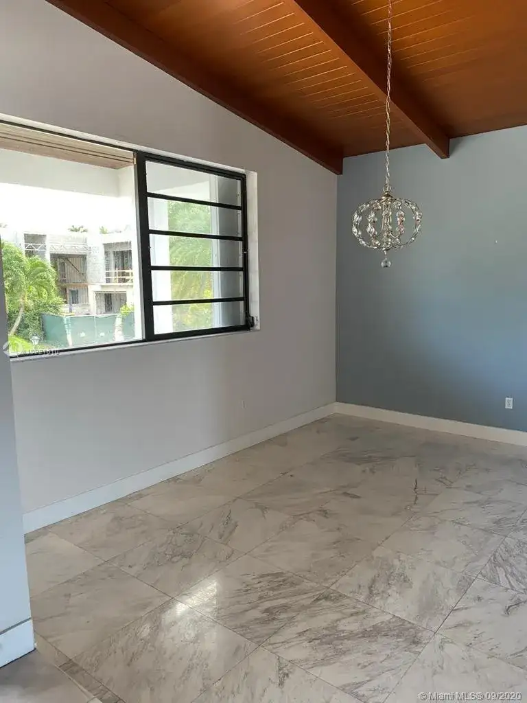 2275 NE 120th St, North Miami FL 33181 photo 4