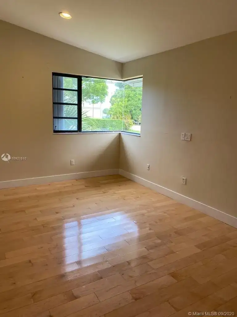 2275 NE 120th St, North Miami FL 33181 photo 5