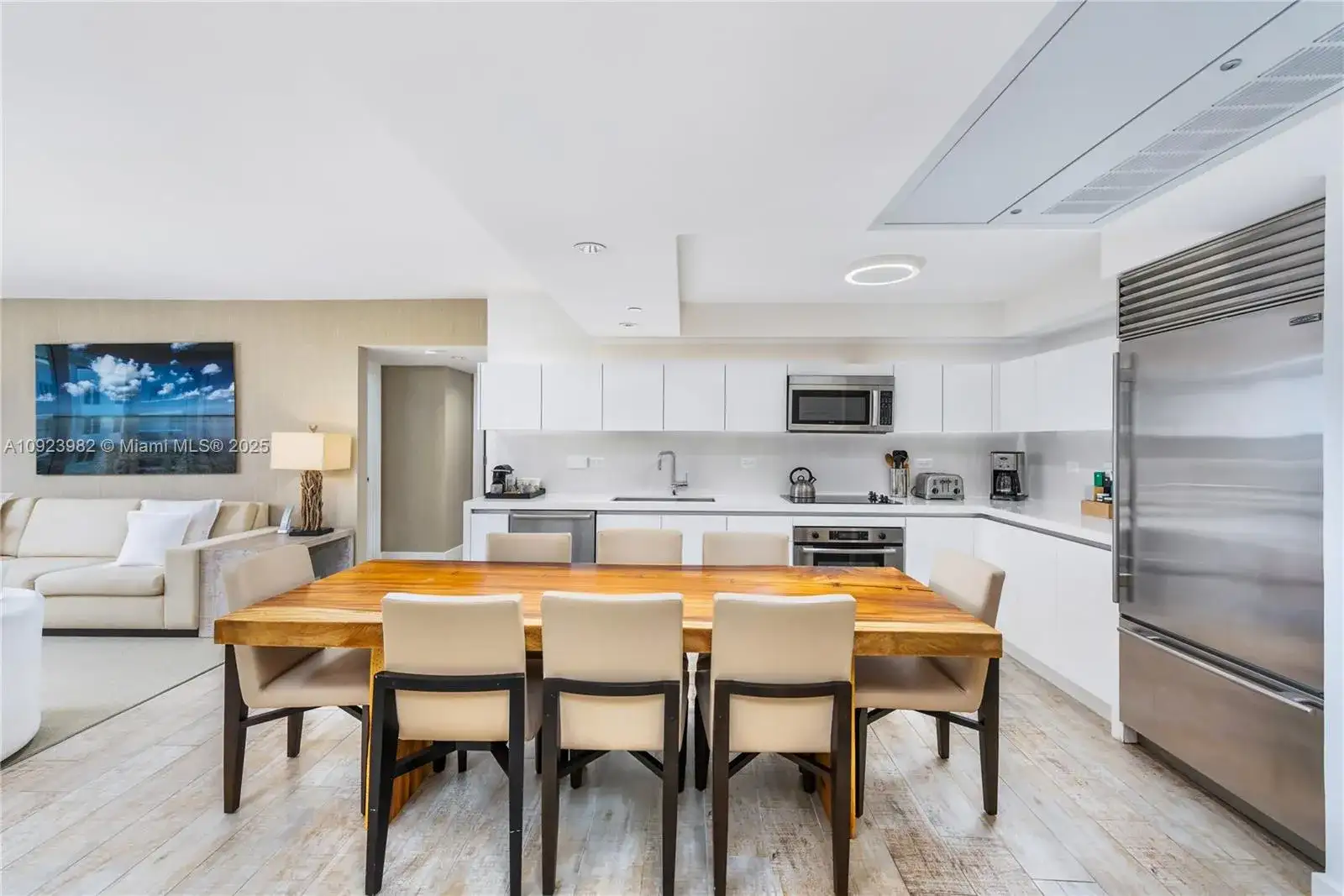 102 24th St # 1544, Miami Beach FL 33139 photo 4