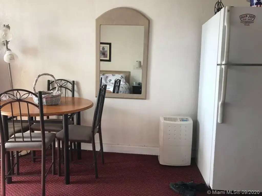 19201 Collins Ave # 636, Sunny Isles Beach FL 33160 photo 4