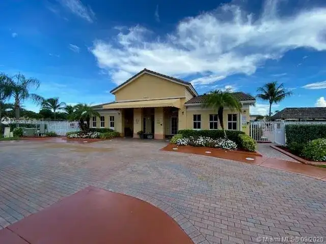 1535 SE 26th St # 104, Homestead FL 33035 photo 3