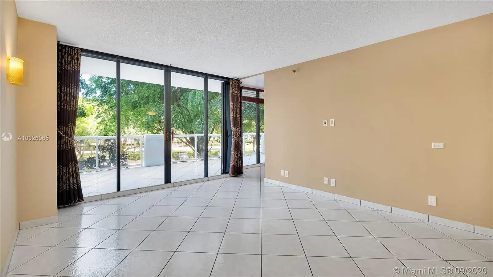3640 Yacht Club Dr # 203, Aventura FL 33180 photo 5