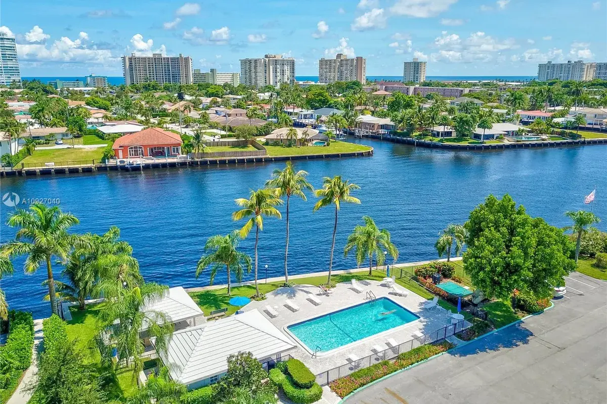 6397 Bay Club Dr # 3, Fort Lauderdale FL 33308
