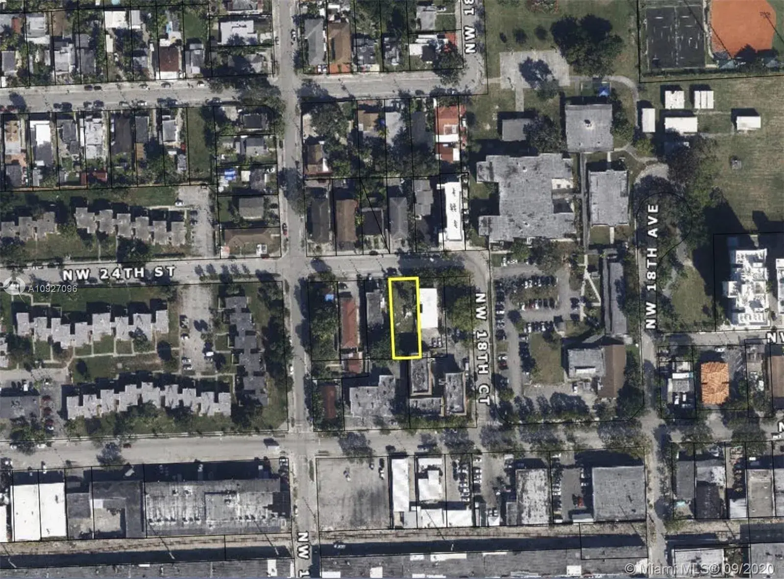 1872 NW 24th St, Miami FL 33142