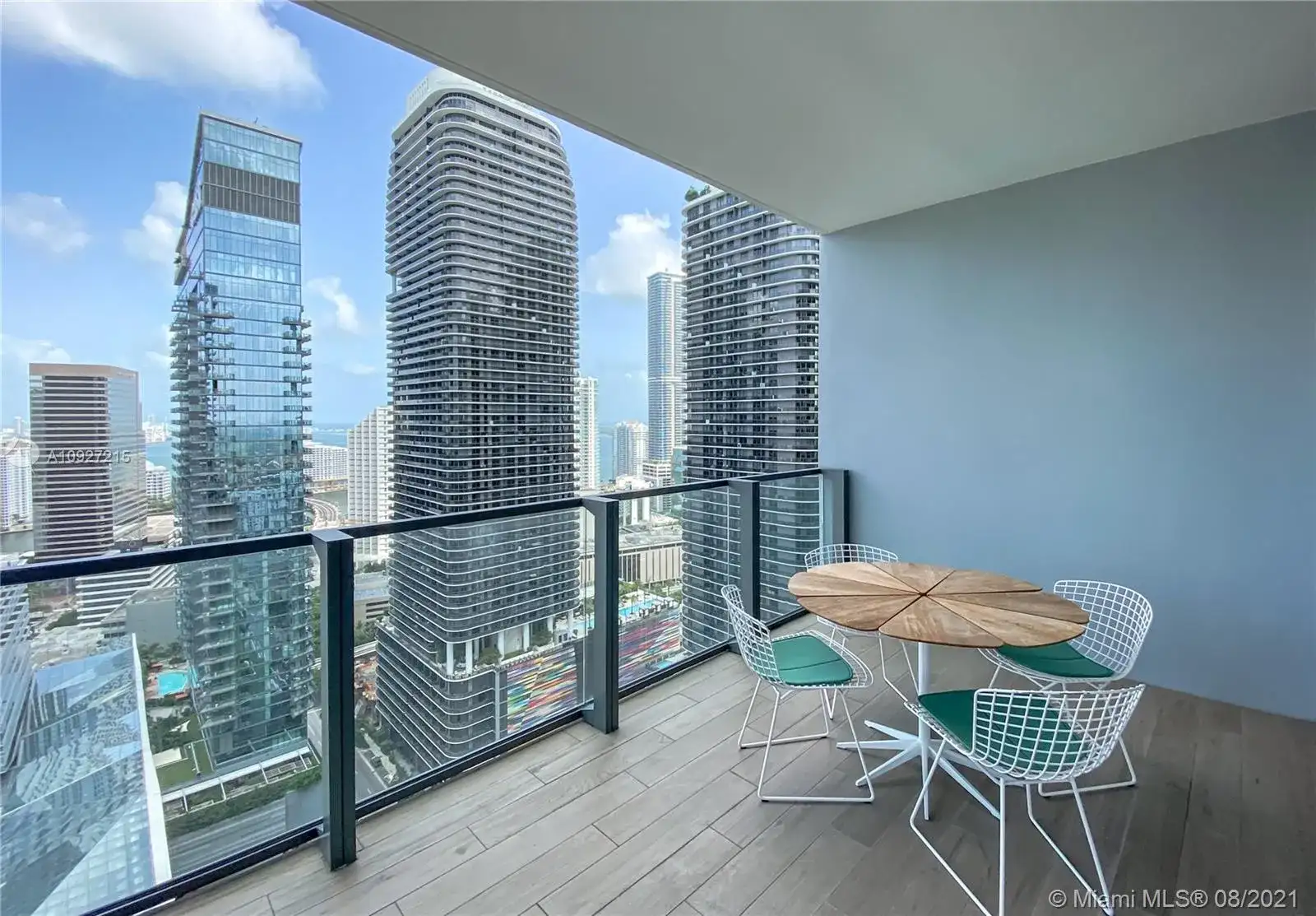 88 SW 7th St # 2905, Miami FL 33130 photo 3