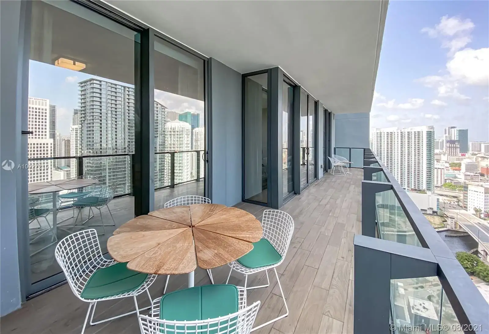 88 SW 7th St # 2905, Miami FL 33130 photo 4