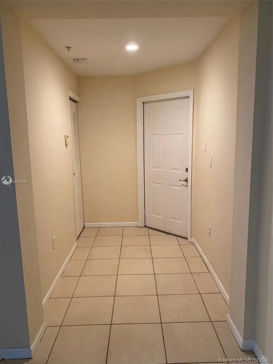 11102 NW 83rd St # 216, Doral FL 33178