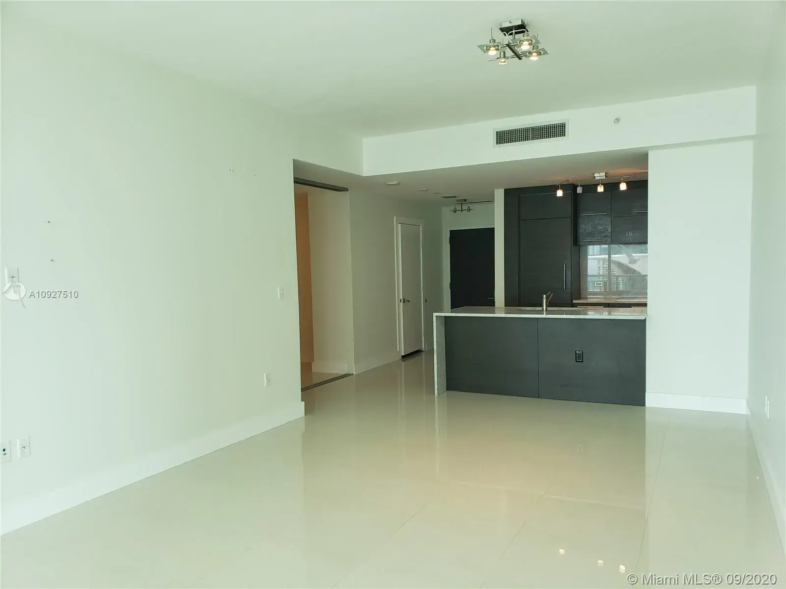 900 Biscayne Blvd # 2710, Miami FL 33132