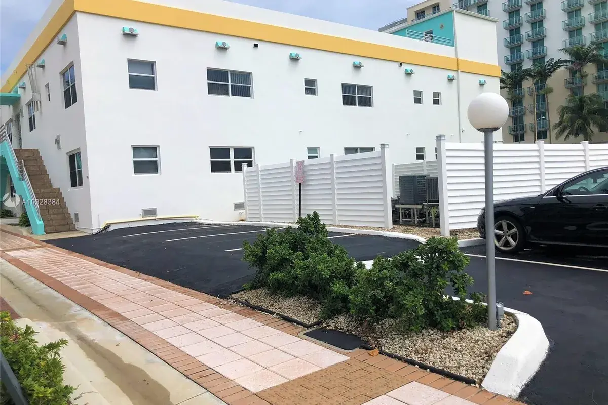 326 Wilson St # 201, Hollywood FL 33019