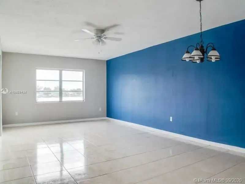 18700 NE 3rd Ct # 620, Miami FL 33179 photo 3