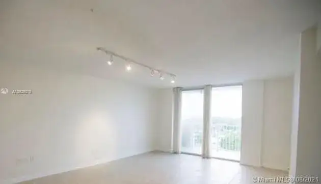 2000 NE 135th St # 910, North Miami FL 33181 photo 5