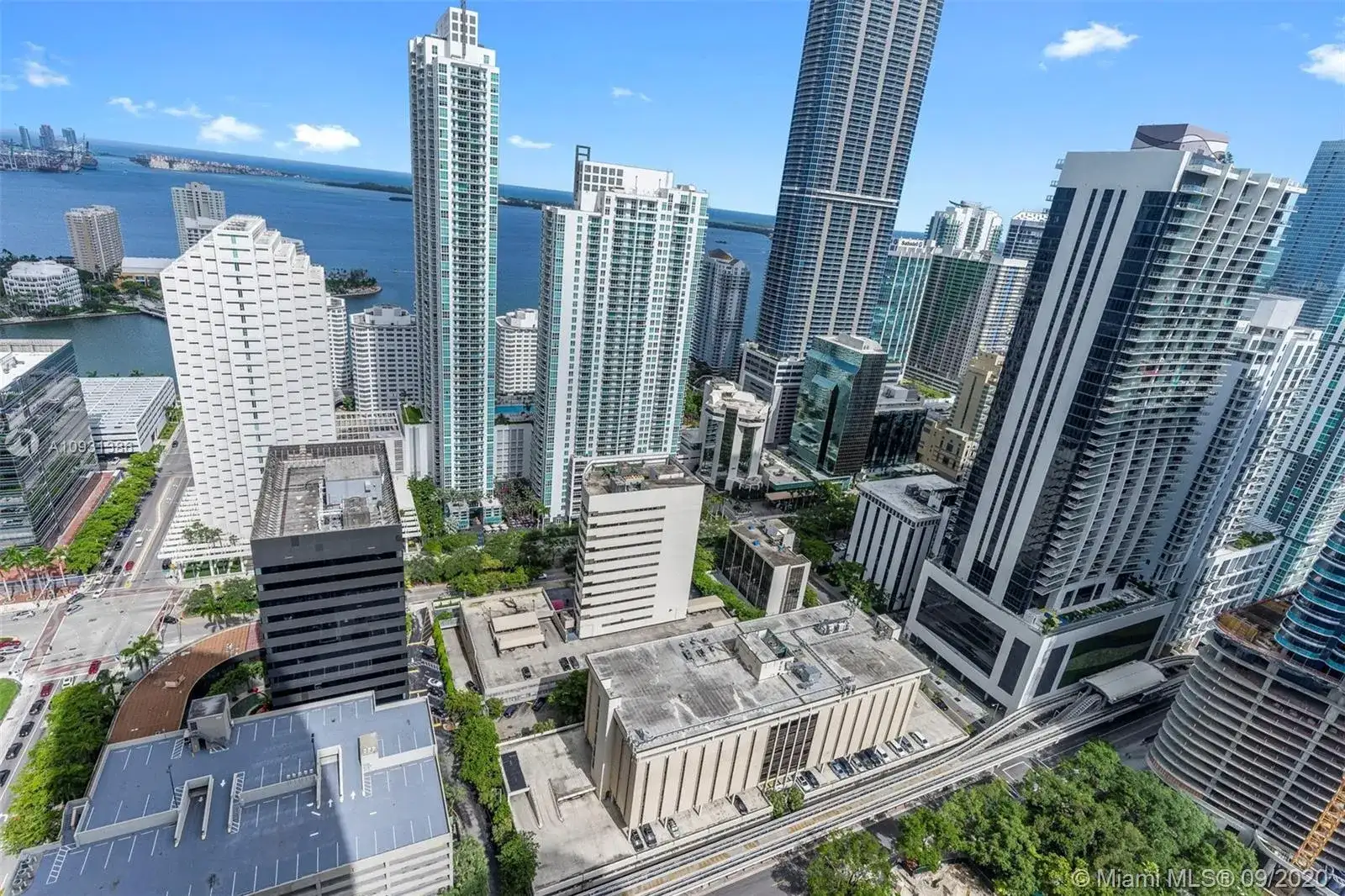 801 S Miami Ave # 4204, Miami FL 33130 photo 3