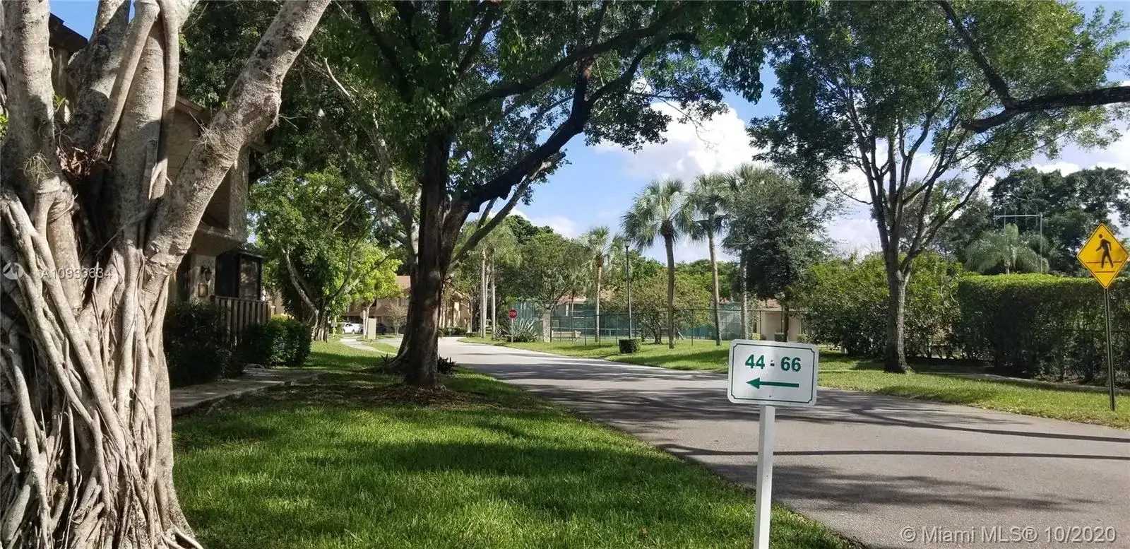 64 Wimbledon Lake Dr # 64, Plantation FL 33324 photo 3