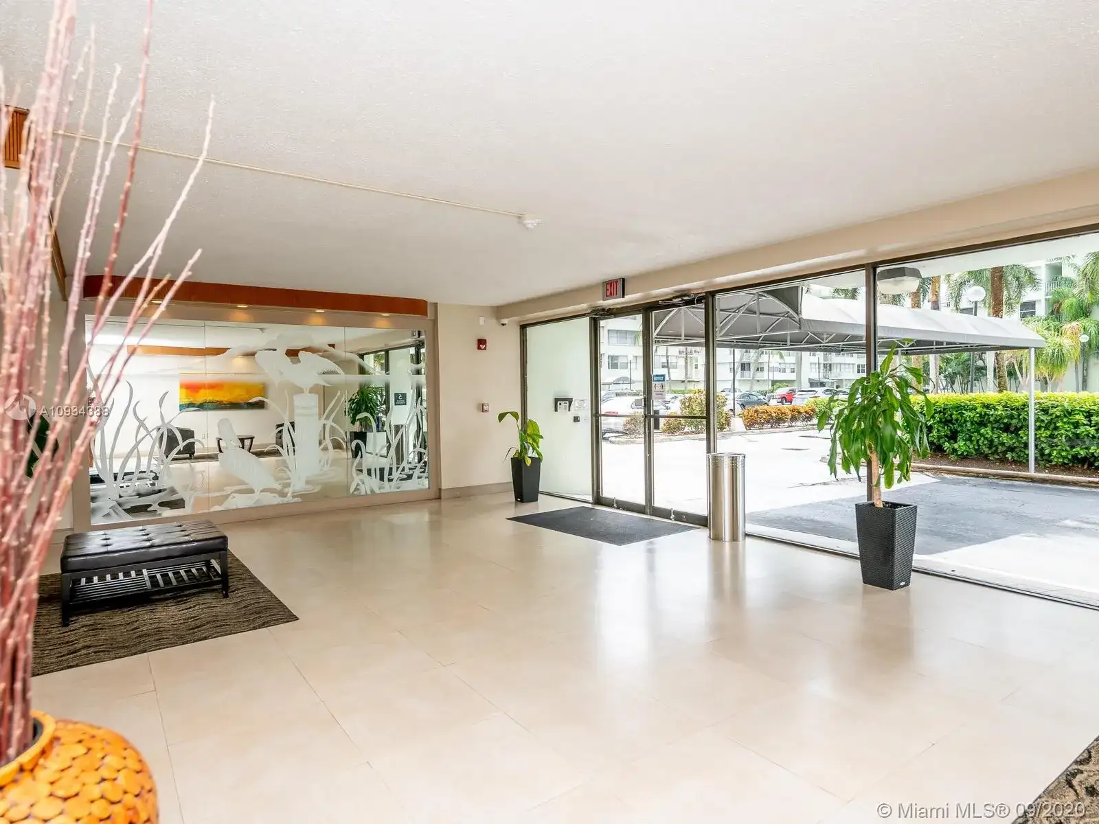 16546 NE 26th Ave # 3J, North Miami Beach FL 33160 photo 3