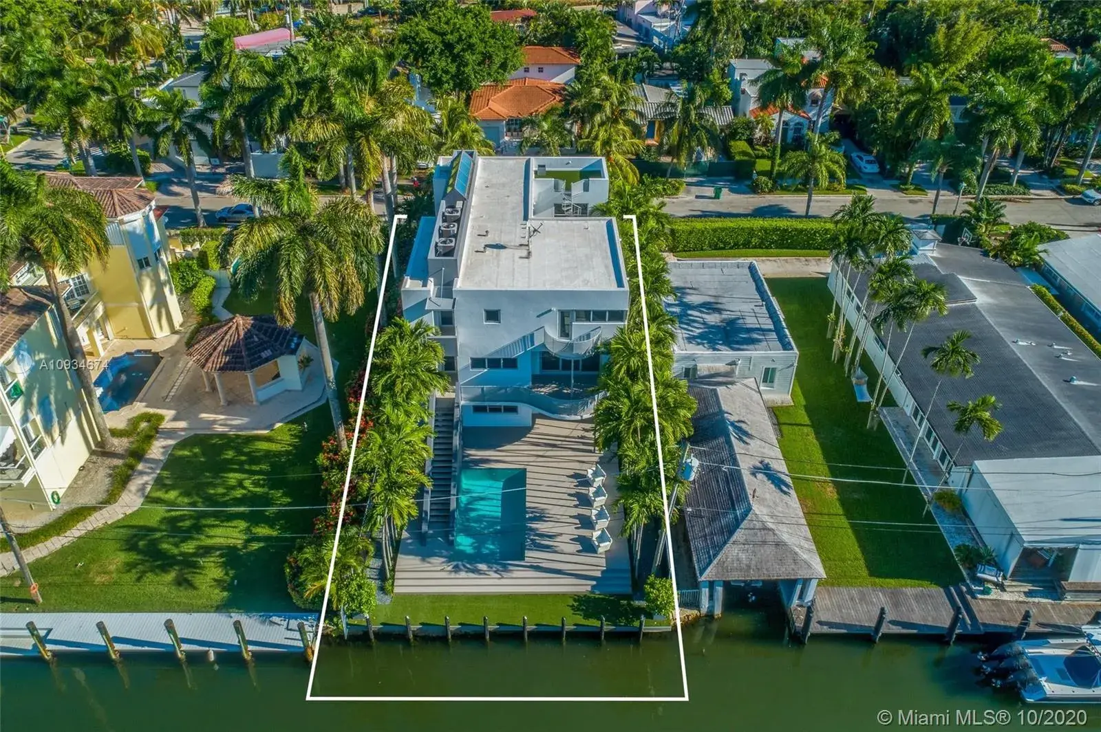 1785 Fairhaven Pl, Miami FL 33133