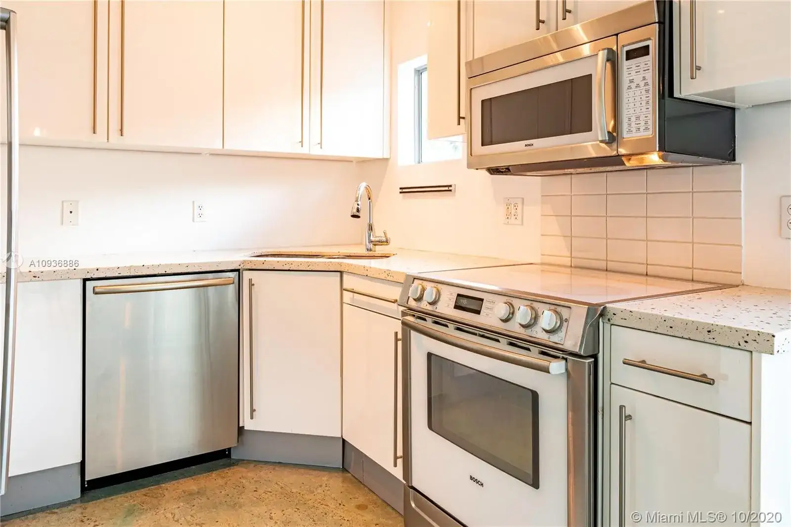 734 Michigan Ave # 6, Miami Beach FL 33139 photo 3