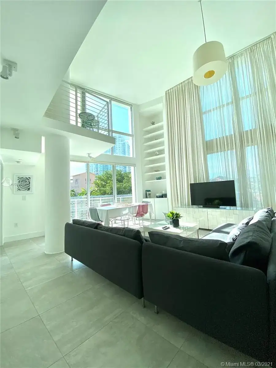 221 Jefferson Ave # 10, Miami Beach FL 33139 photo 2