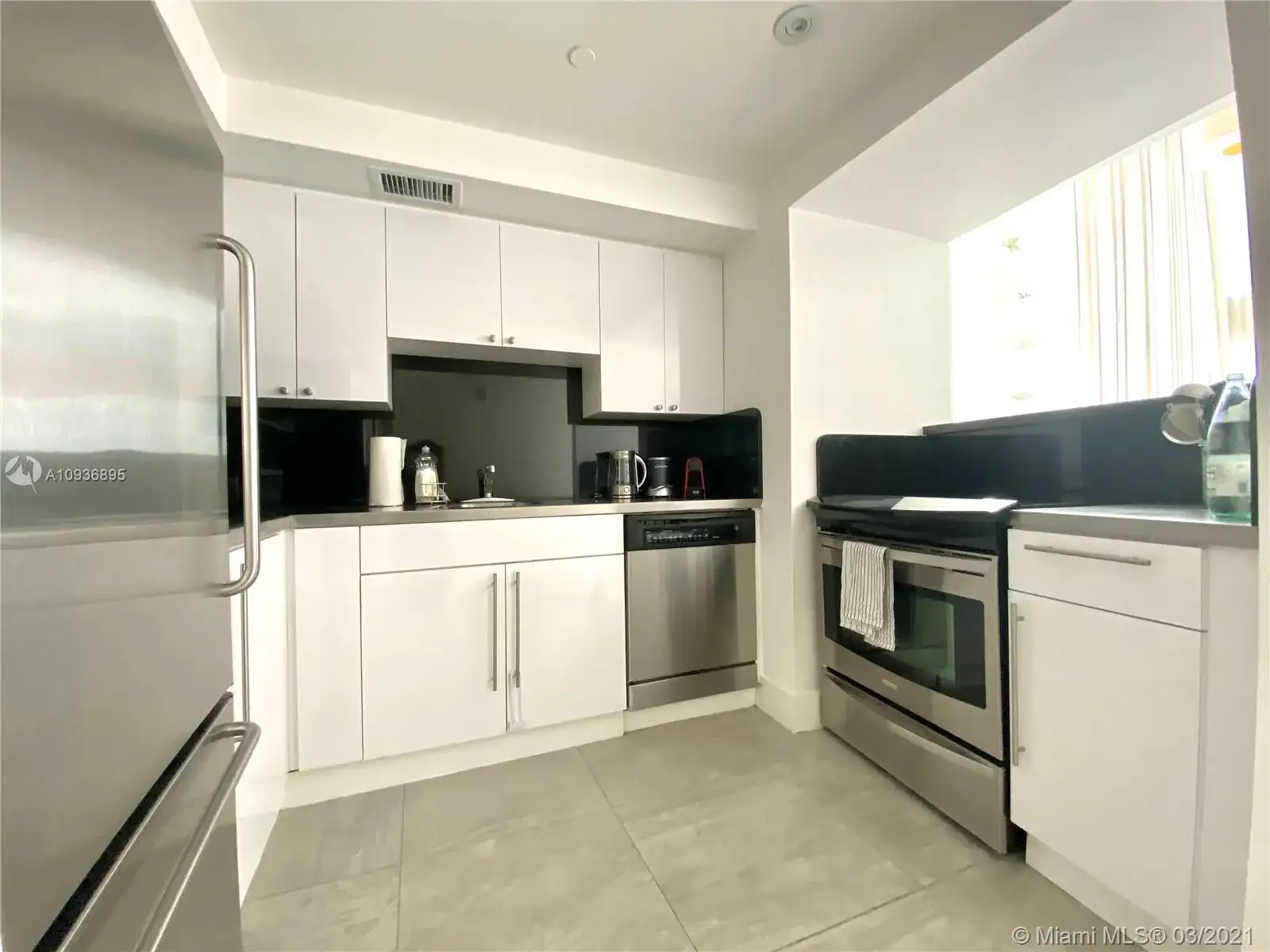 221 Jefferson Ave # 10, Miami Beach FL 33139 photo 3