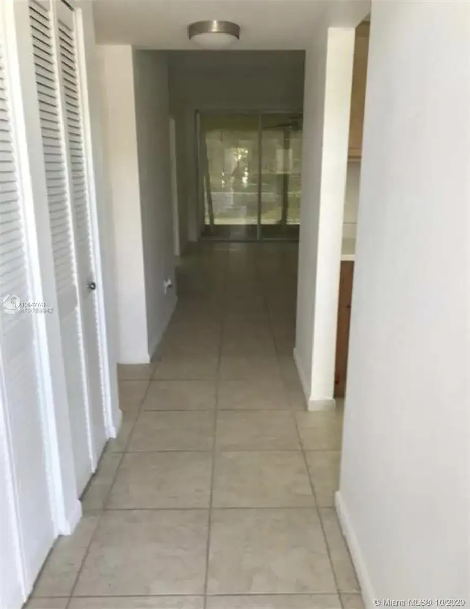 6090 NW 64th Ave # 104, Tamarac FL 33319 photo 4