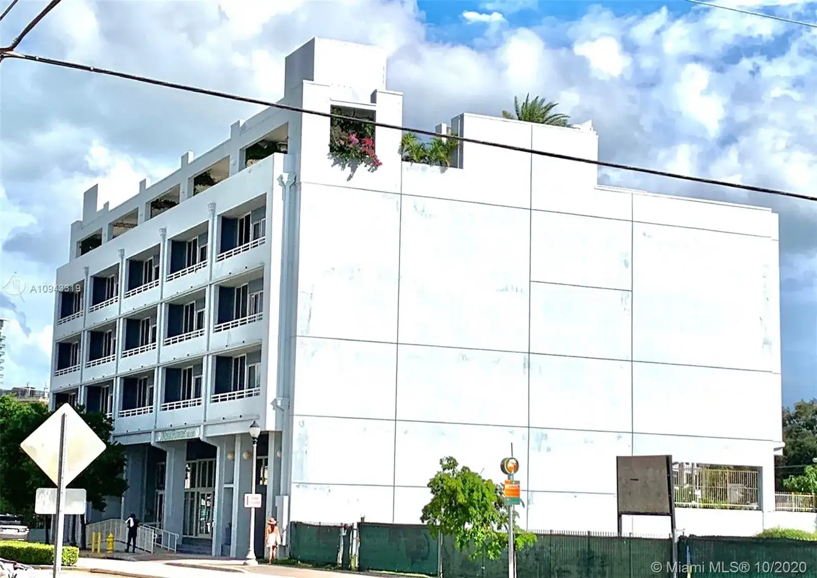 3250 Grand Ave # 302, Miami FL 33133 photo 2