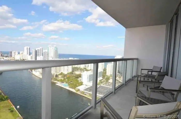 2602 E Hallandale Beach Blvd # R3004, Hallandale Beach FL 33009