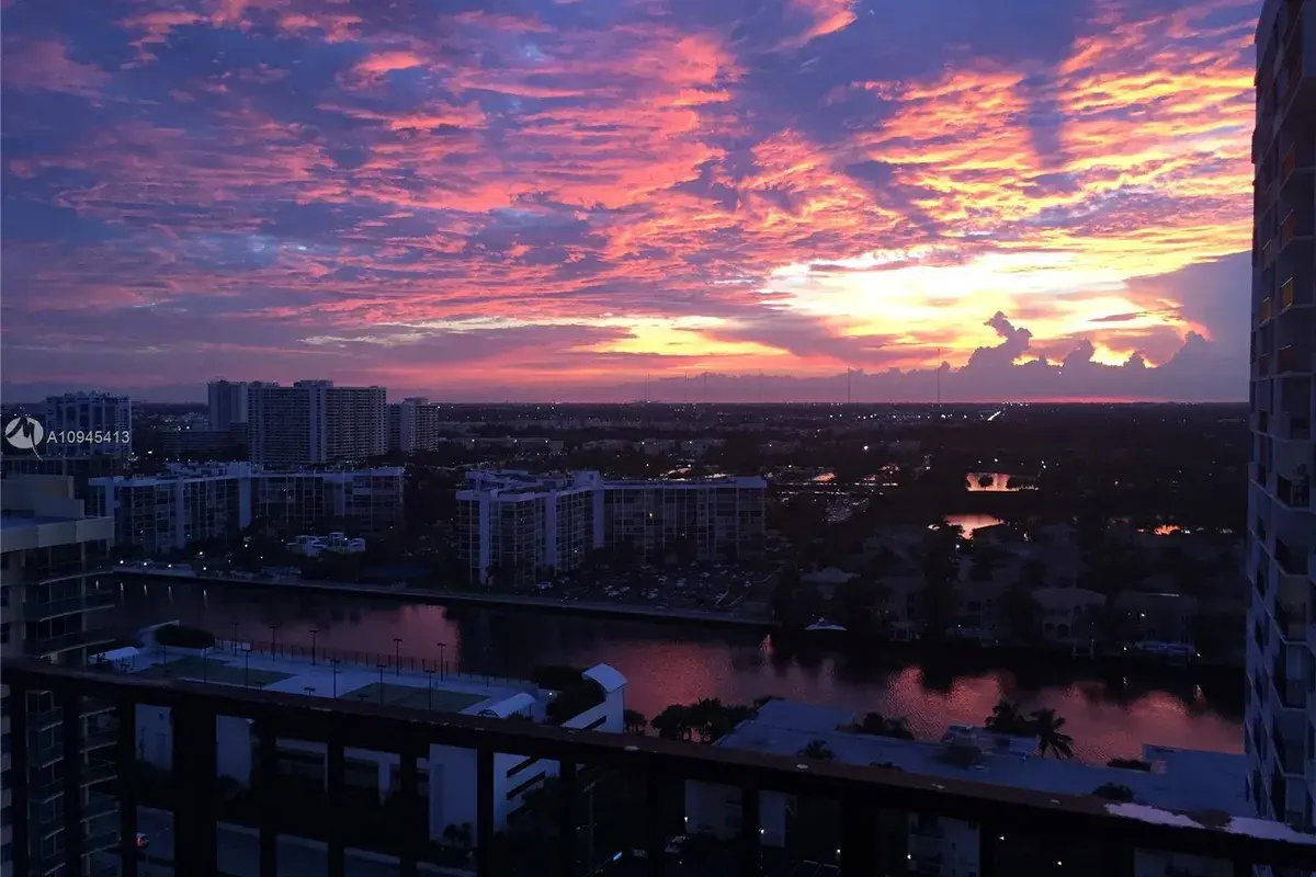 2301 S Ocean Dr # 2206, Hollywood FL 33019