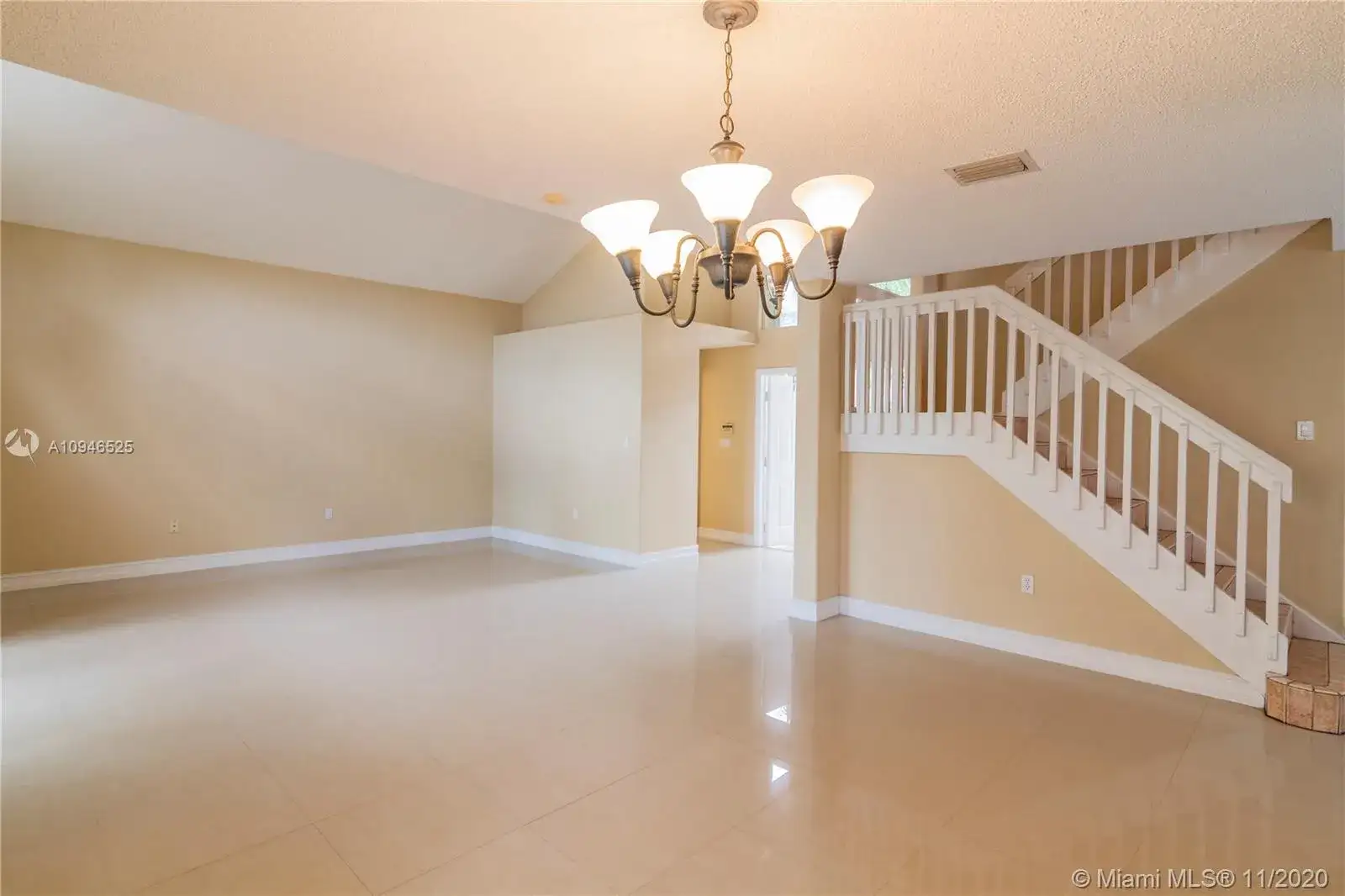 19009 NW 23rd St, Pembroke Pines FL 33029 photo 3