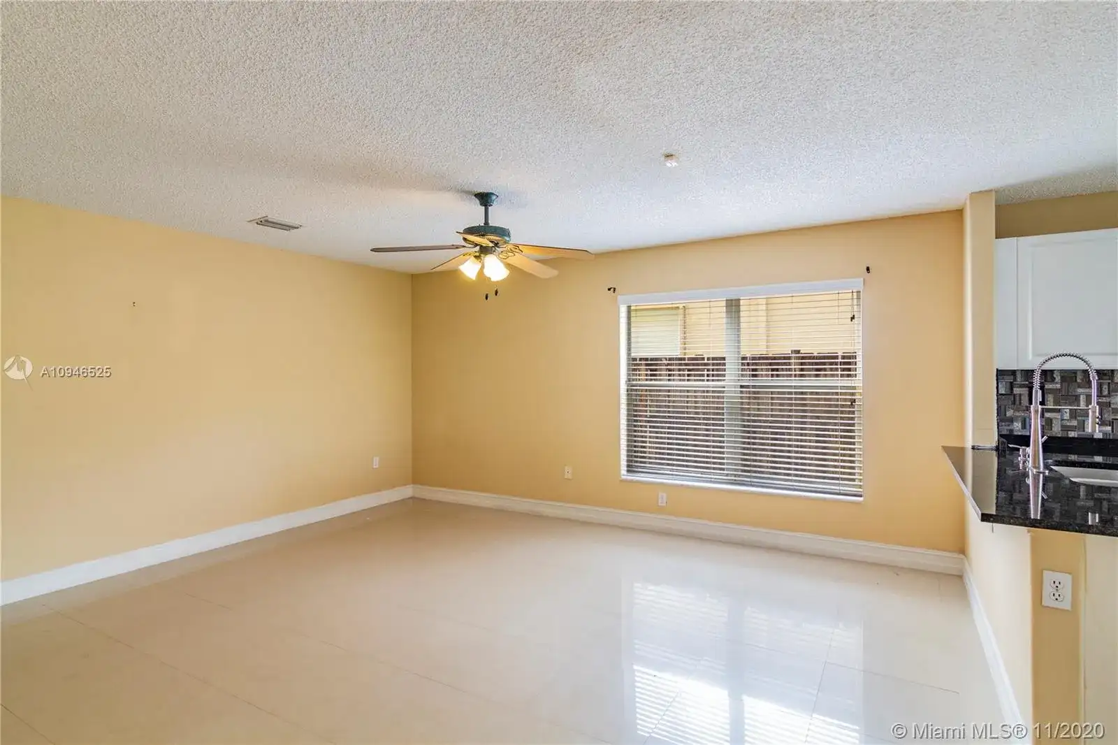 19009 NW 23rd St, Pembroke Pines FL 33029 photo 5