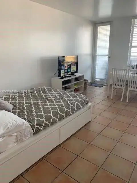 100 Lincoln Rd # 1219, Miami Beach FL 33139 photo 3
