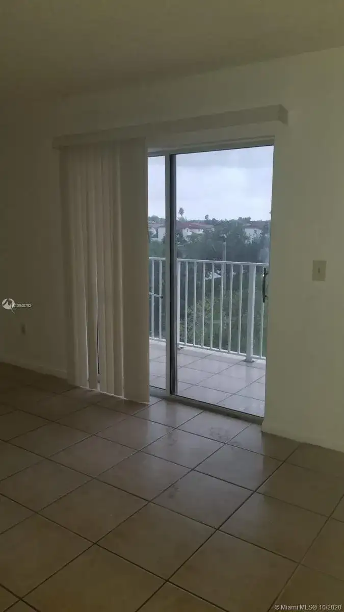 8240 SW 210th St # 313, Cutler Bay FL 33189 photo 3