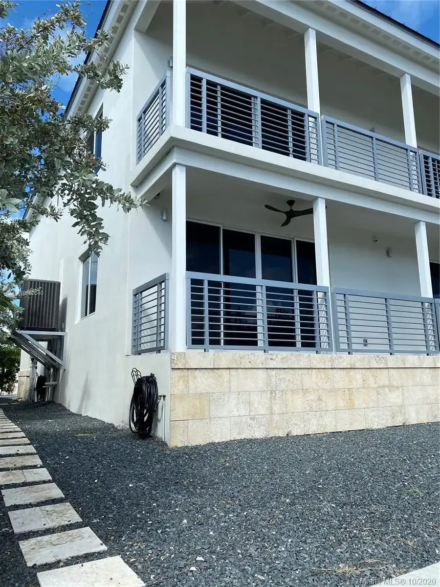 96 W Plaza Del Sol, Islamorada FL 33036 photo 5