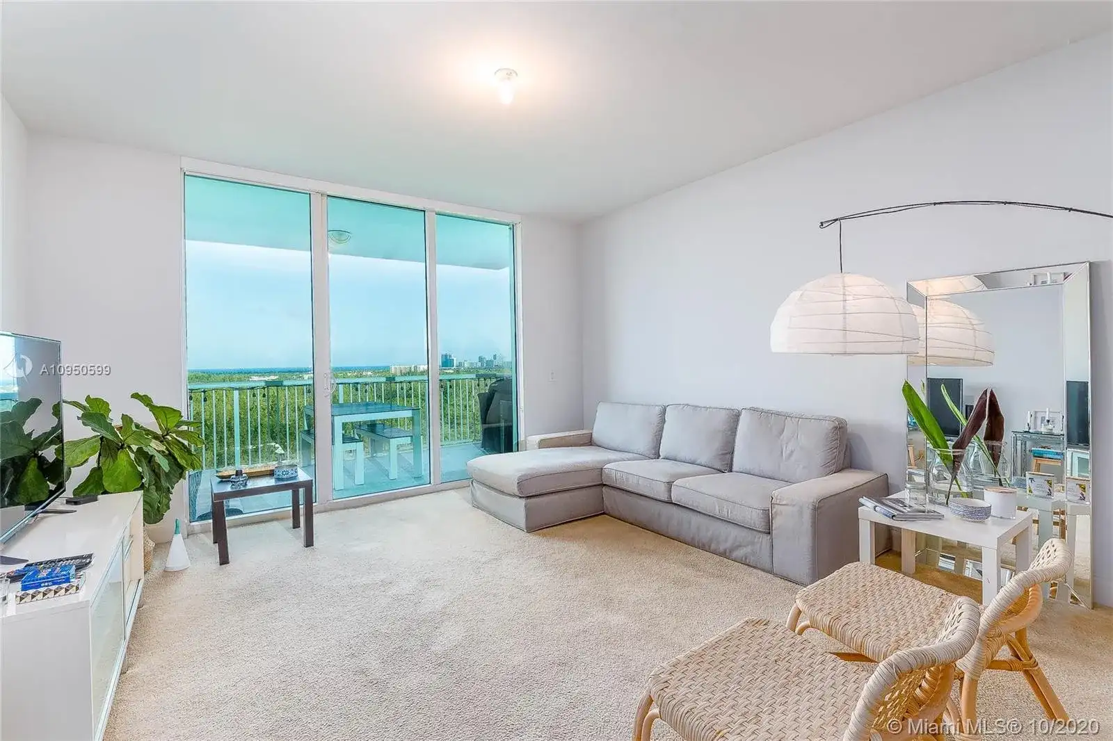 14951 Royal Oaks Ln # 1406, North Miami FL 33181 photo 3