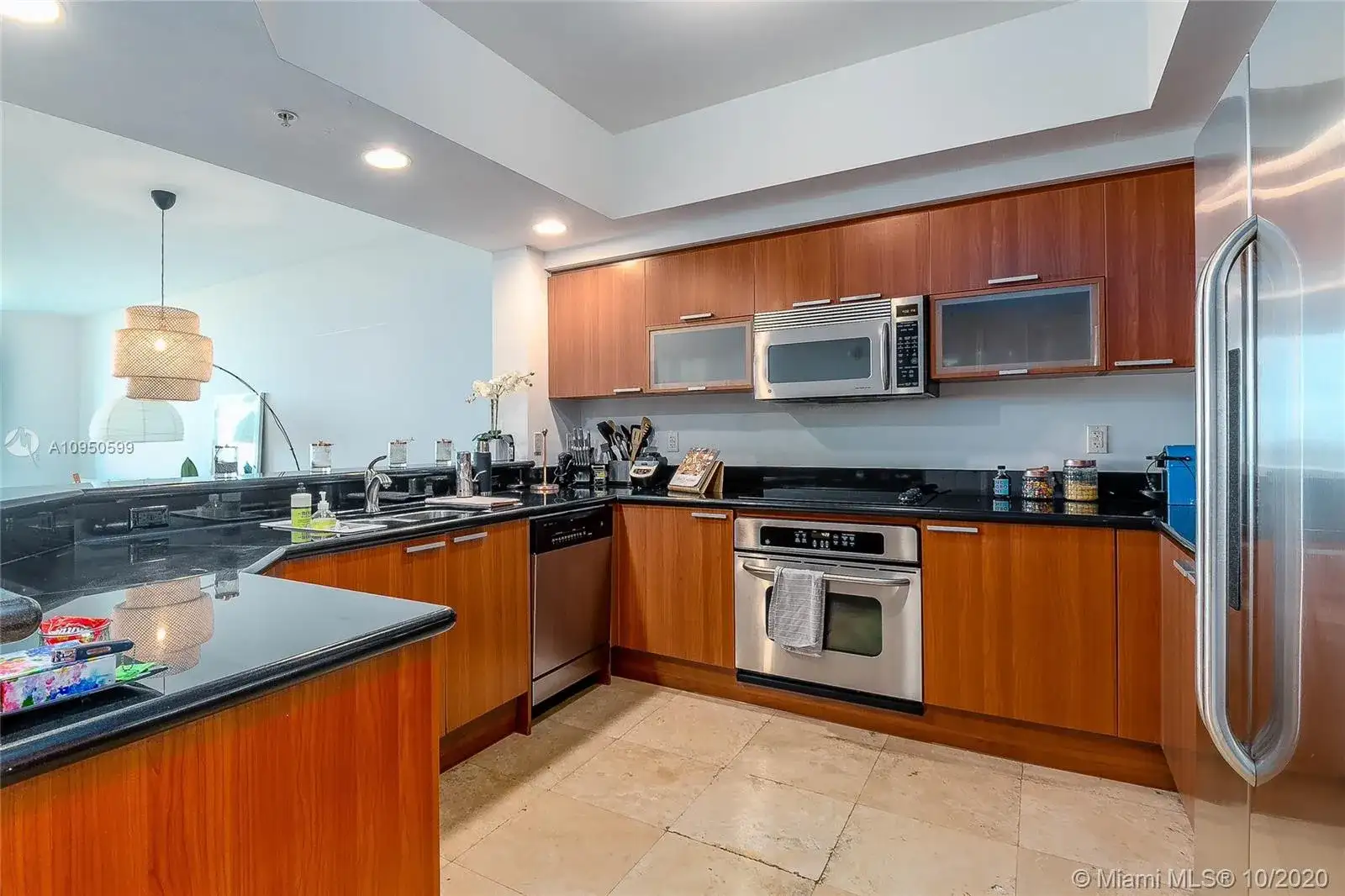 14951 Royal Oaks Ln # 1406, North Miami FL 33181 photo 5